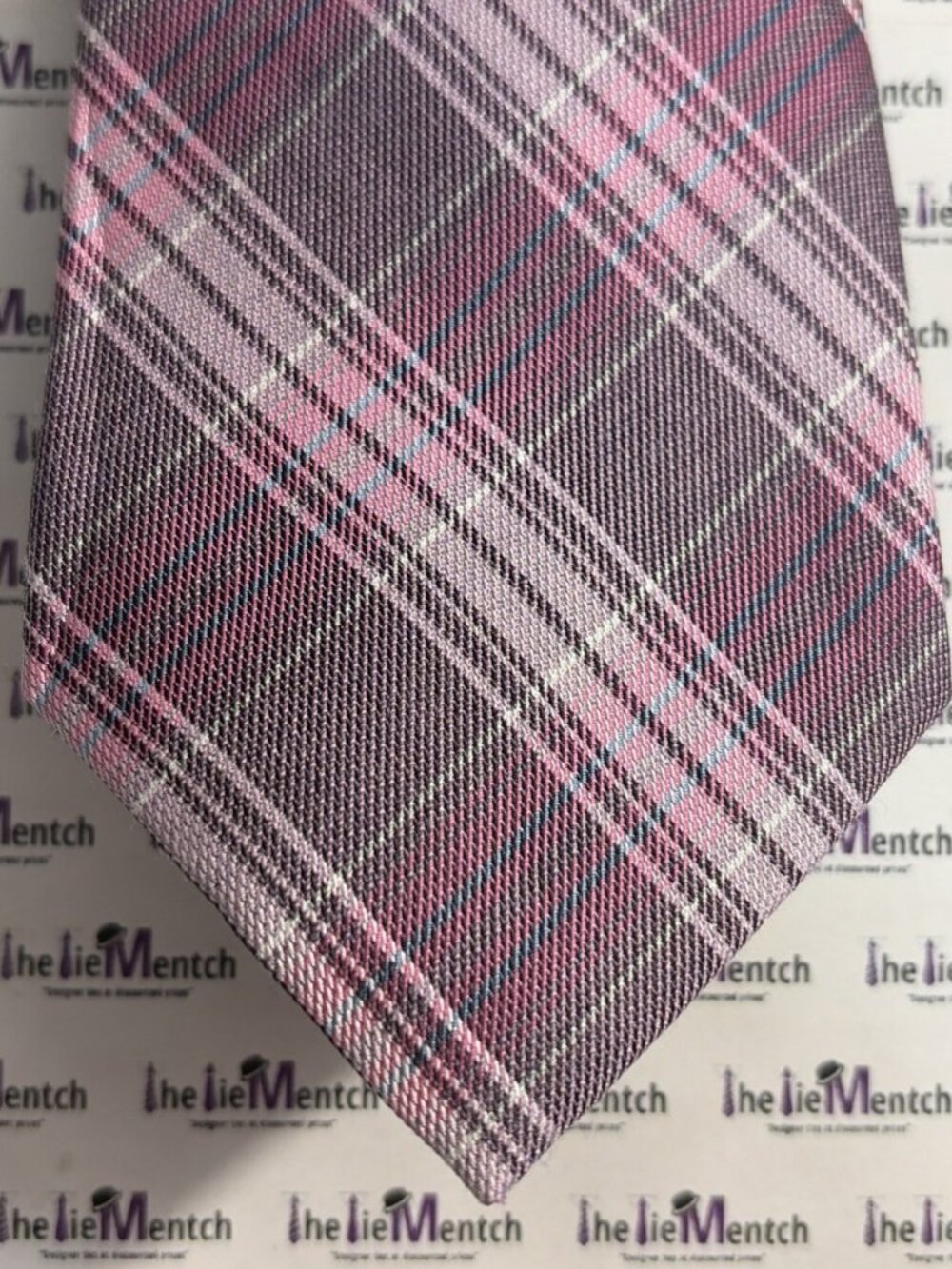 CALVIN KLEIN Silk Blend Pink Plaid Tie 3”(New-Minor Flaws)